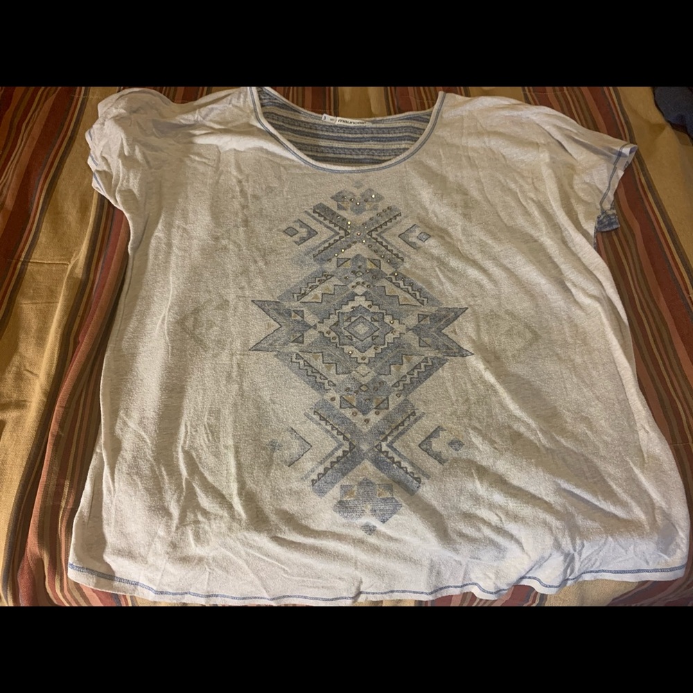 Aztec design top